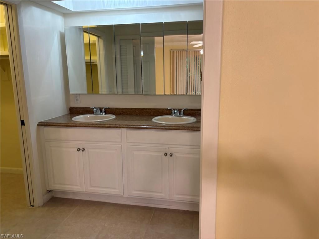 5661 Eichen Cir E, Fort Myers, FL 33919 Photo