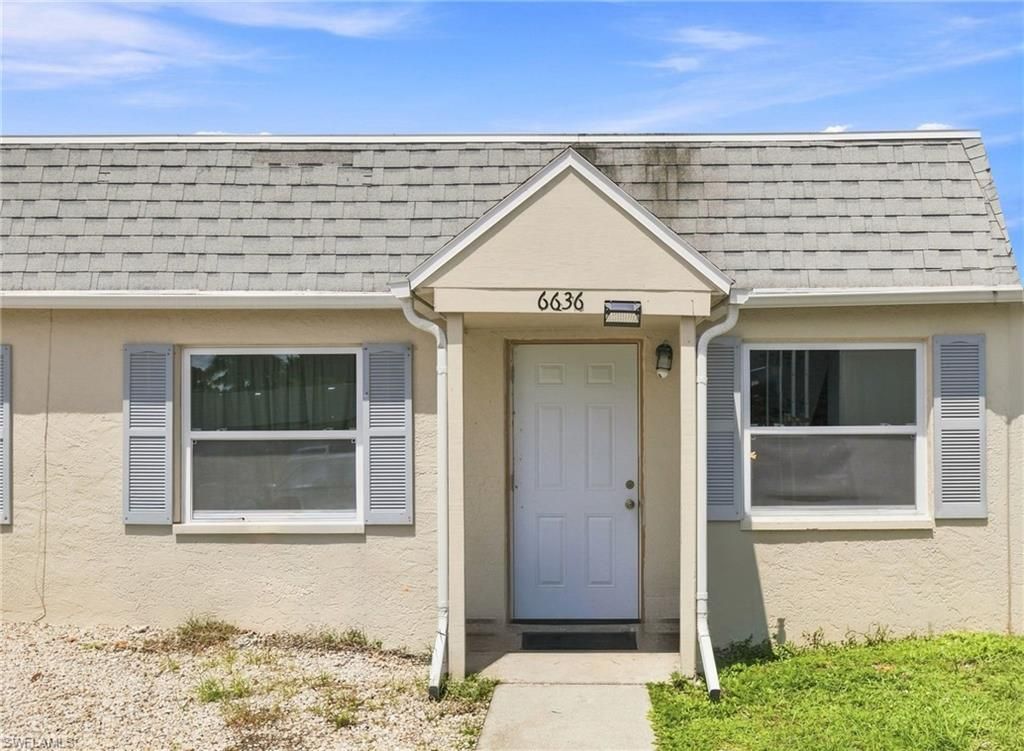 6636-6640 Warwick Cir, Fort Myers, FL 33919 Photo
