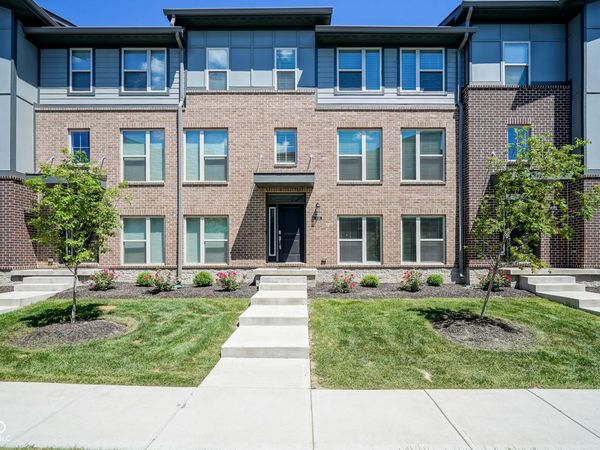 8239 Bostic Drive , Fishers, IN 46038