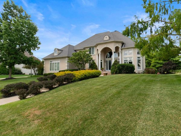 5484 Larissa Place , Carmel, IN 46033