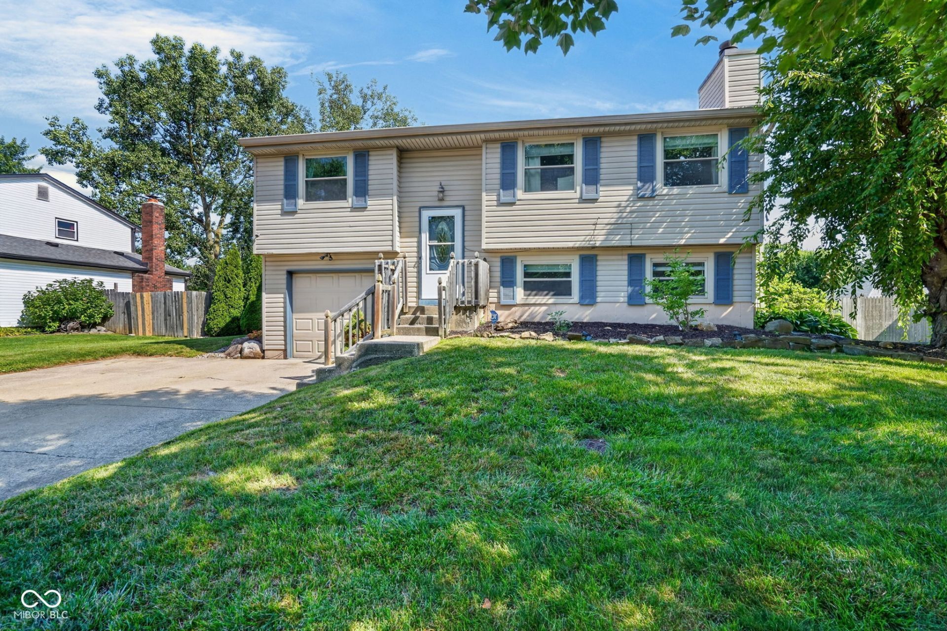 3304 Wedgewood Drive, Indianapolis, IN 46227 Main Photo