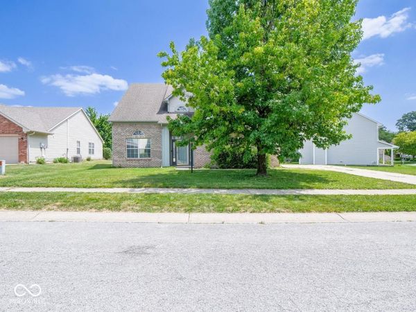 723 Charter Woods Drive , Indianapolis, IN 46224