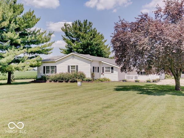 794 W 500 N, Whiteland, IN 46184