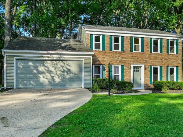 600 Leisure Lane, Greenwood, IN 46142