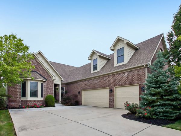 15480 Mission Hills Drive , Carmel, IN 46033