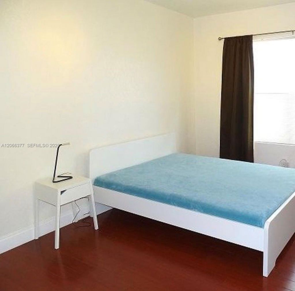7334 Harding Ave , Unit 4, Miami Beach, FL 33141 Photo