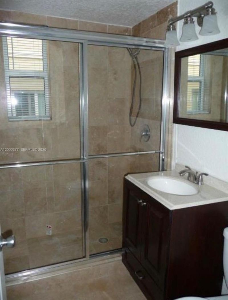 7334 Harding Ave , Unit 4, Miami Beach, FL 33141 Photo