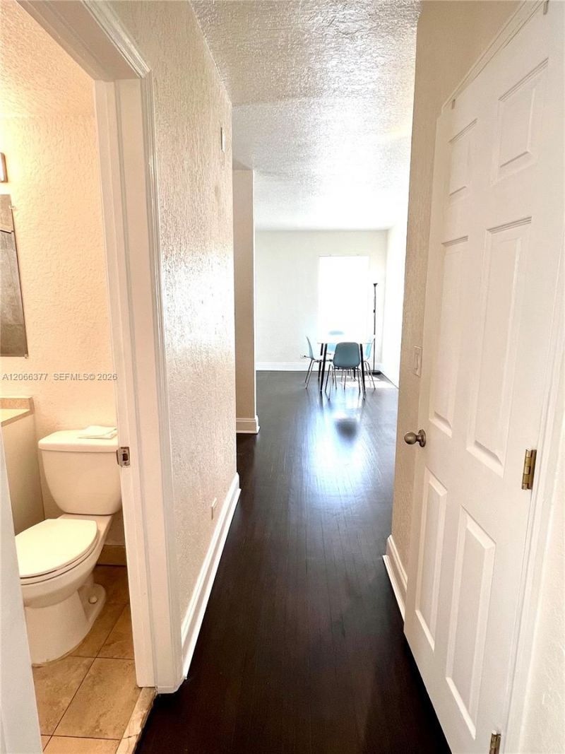 7334 Harding Ave, Unit 4, Miami Beach, FL 33141 Photo