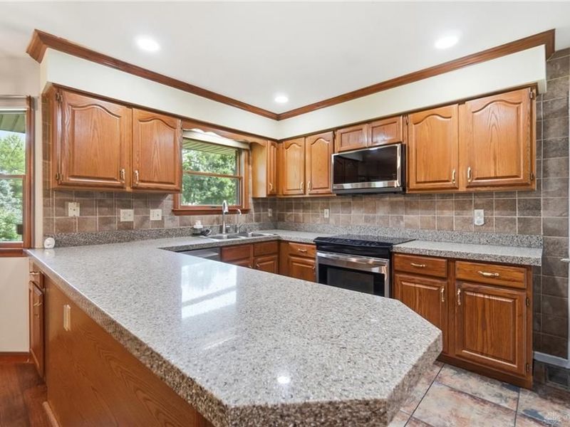 10619 Frederick Pike, Butler Township, OH 45377 Photo 18