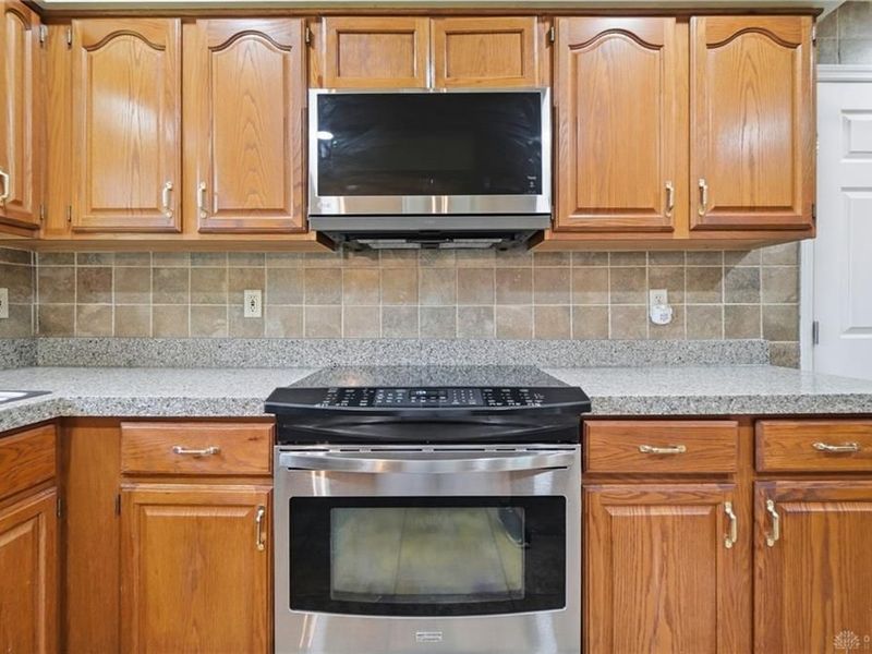 10619 Frederick Pike, Butler Township, OH 45377 Photo 21