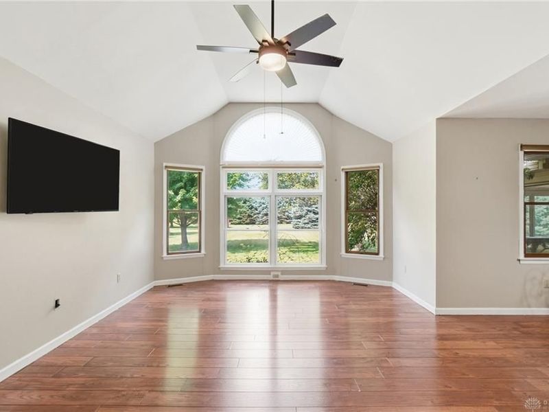 10619 Frederick Pike, Butler Township, OH 45377 Photo 9