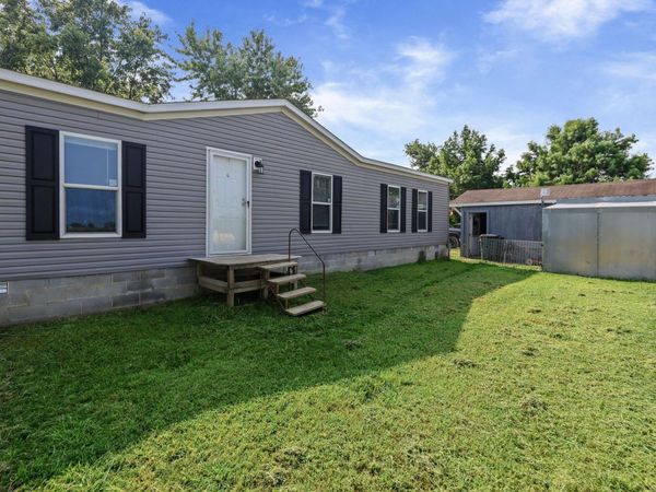 1257 Cedar Creek Drive , Centralia, IL 62801