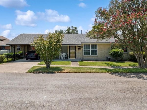 9020 ROSECREST Lane , River Ridge, LA 70123