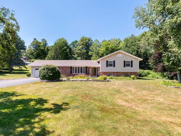 4 Fairway Heights Road, Center Harbor, NH 03226