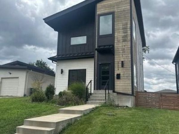 2604 W Paseo Boulevard, Kansas City, MO 64108