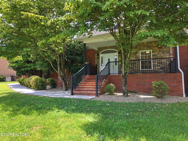 2667 Creekstone Circle, Maryville, TN 37804