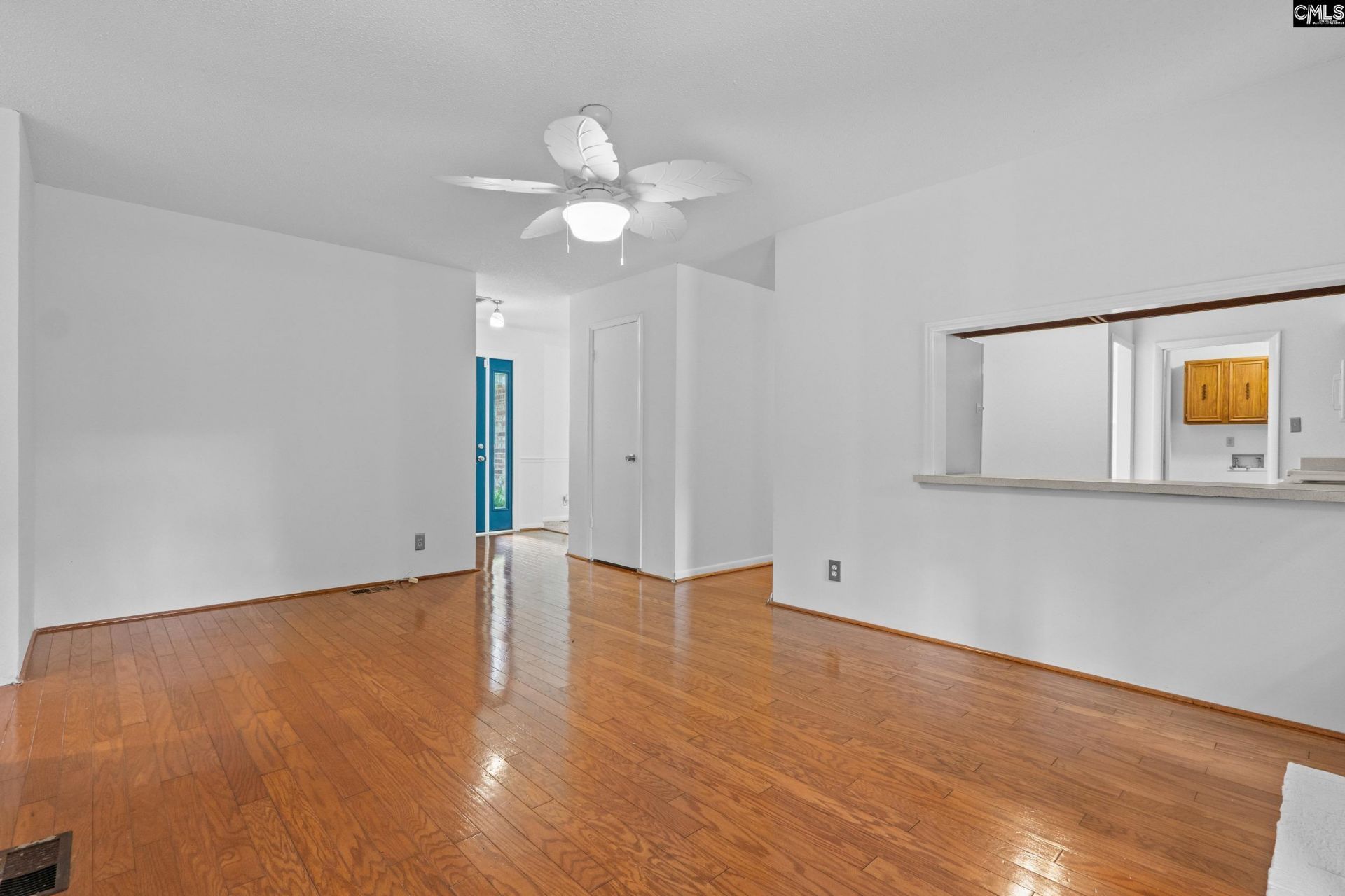 101 Stuart Lane  Photo 11
