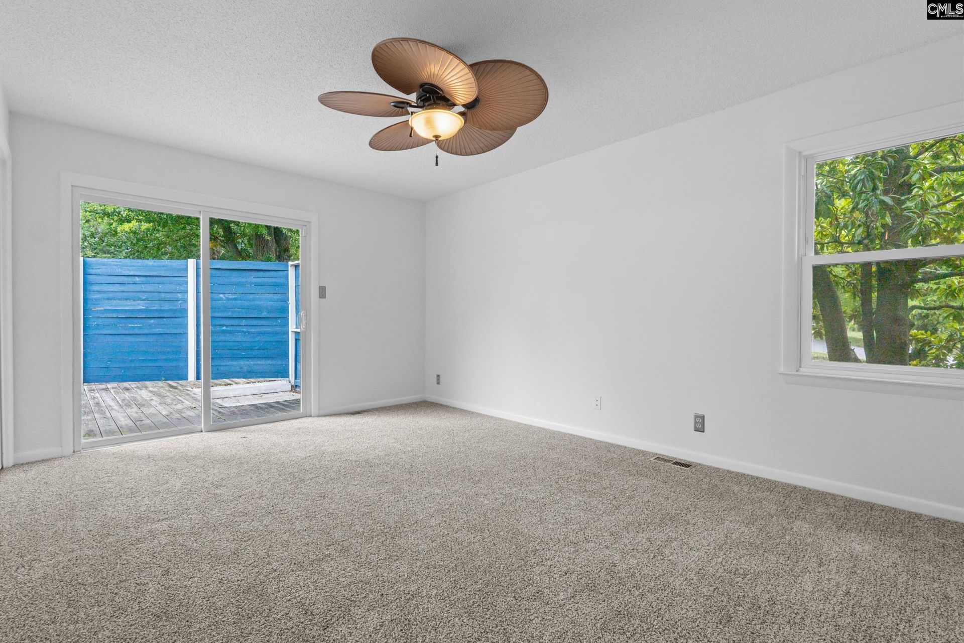 101 Stuart Lane  Photo 14