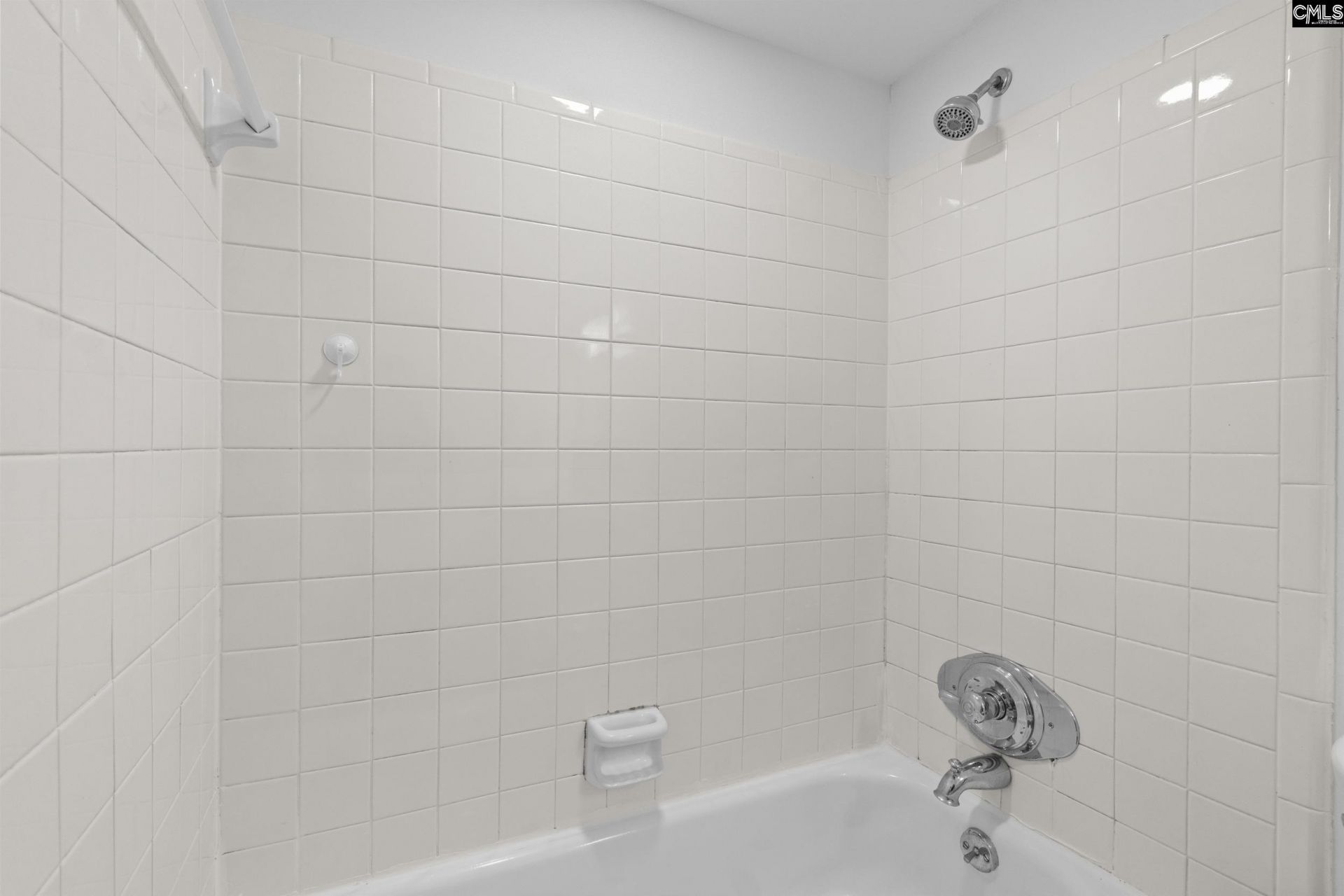 101 Stuart Lane  Photo 25