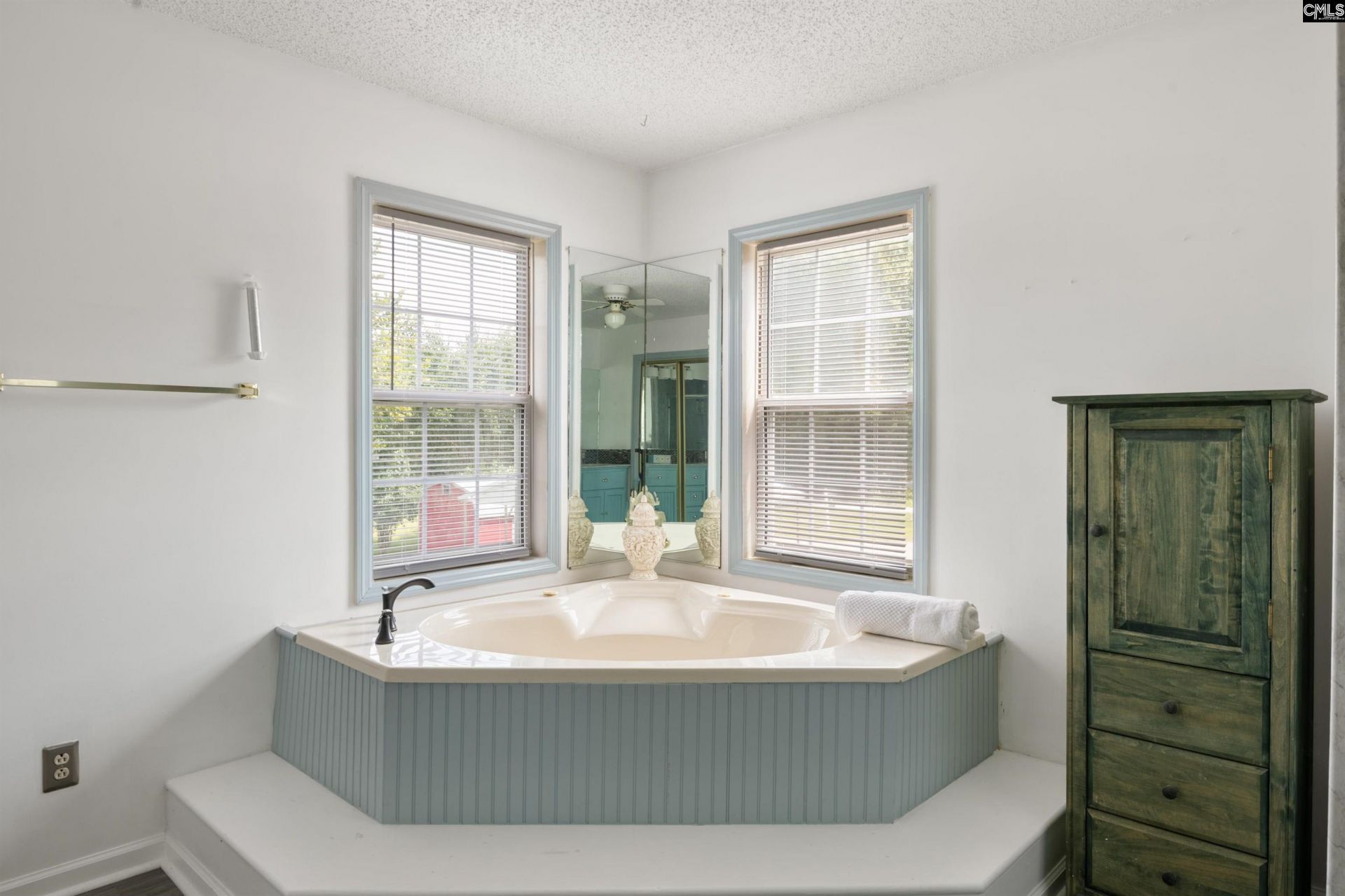 1031 Natures Cove Road Photo 18