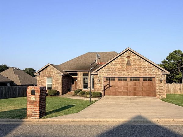 22 Southwind Boulevard, Searcy, AR 72143
