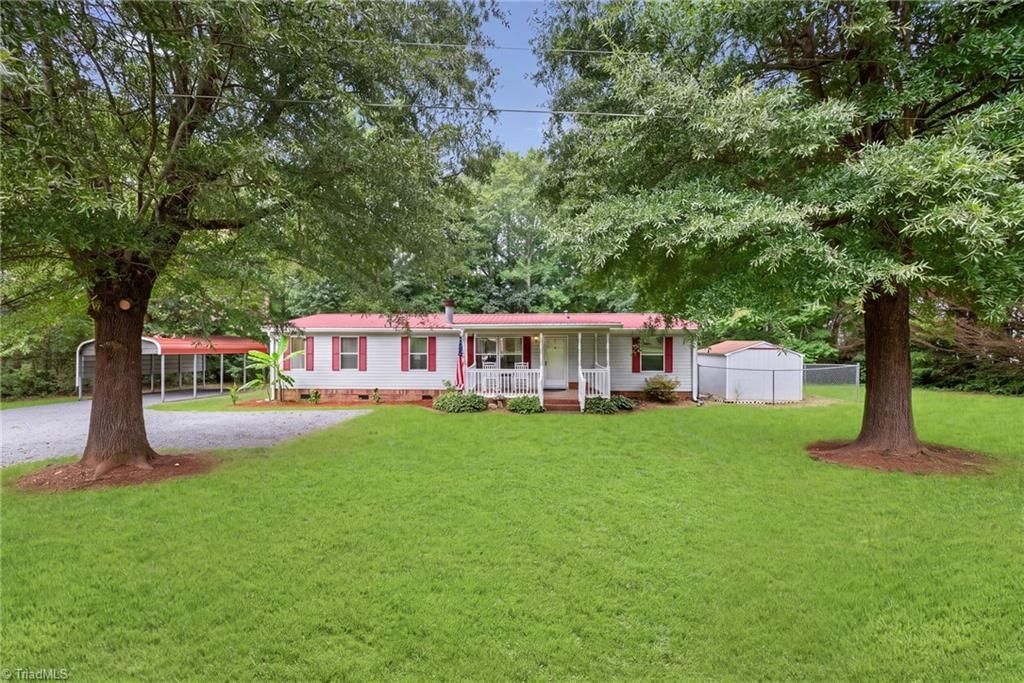 1005 Jessi Court, Yadkinville, NC 27055 Main Photo