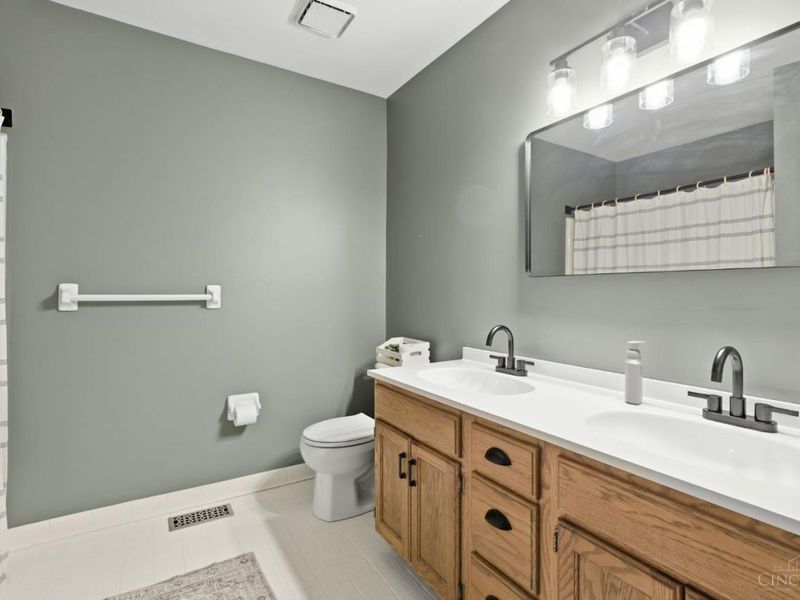 7208 Wesselman Road, Miami Twp, OH 45002 Photo 29