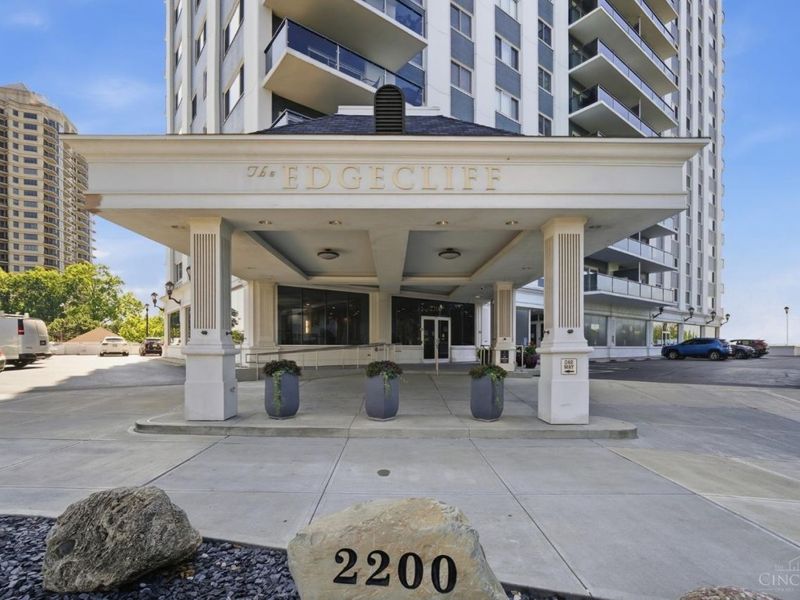 2200 Victory Parkway, Unit 905, Cincinnati, OH 45206 Photo 4