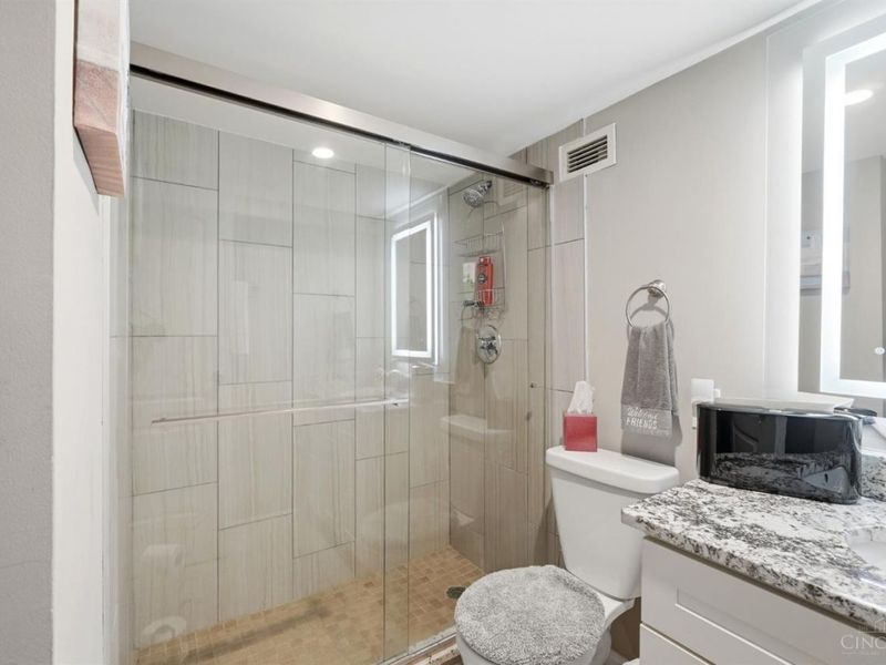 2200 Victory Parkway, Unit 905, Cincinnati, OH 45206 Photo 52