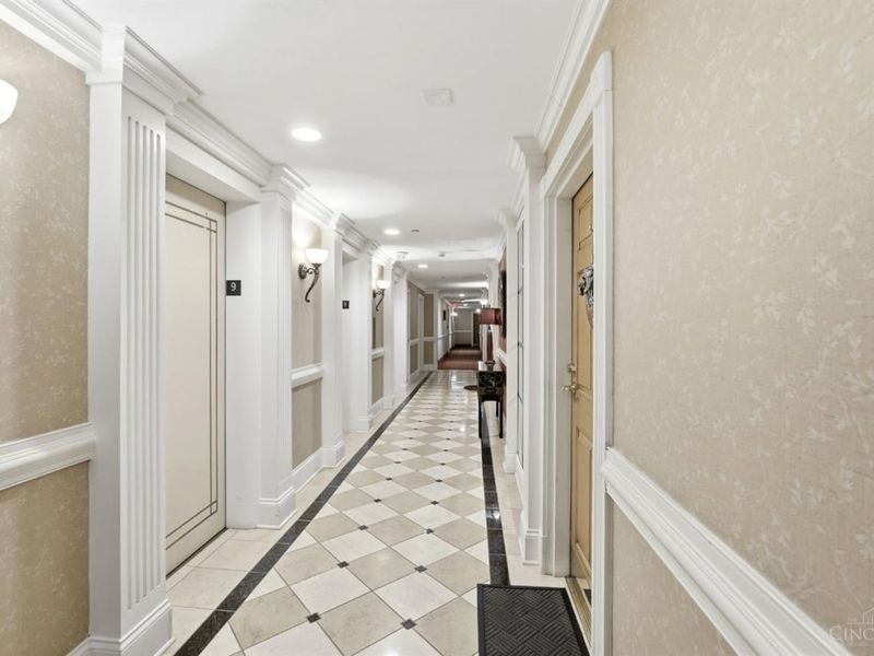 2200 Victory Parkway, Unit 905, Cincinnati, OH 45206 Photo 8