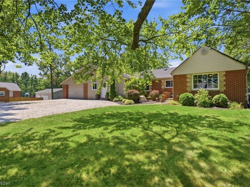 1846 Edwards Drive , Akron, OH 44306 Photo 4