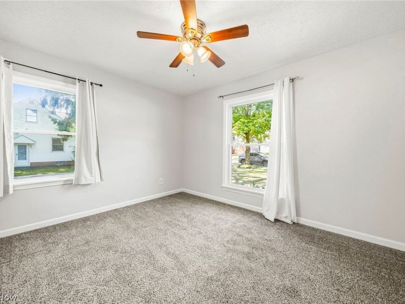 913 Glenside Road, South Euclid, OH 44121 Photo 12