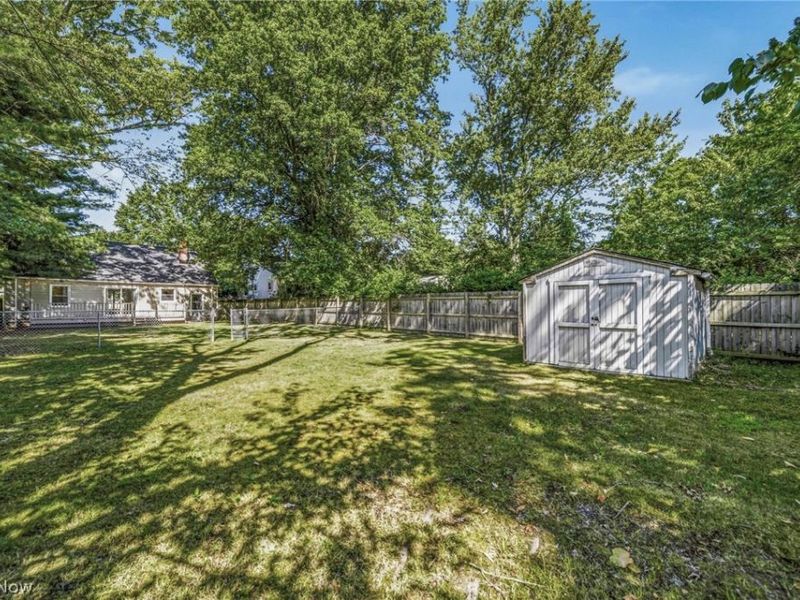 913 Glenside Road, South Euclid, OH 44121 Photo 3