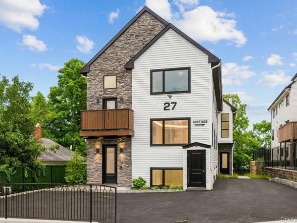 27 Ewing Avenue , Unit 201, Spring Valley, NY 10977
