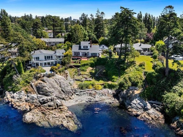 330 Plaskett Pl , Esquimalt, BC V9A 6G4