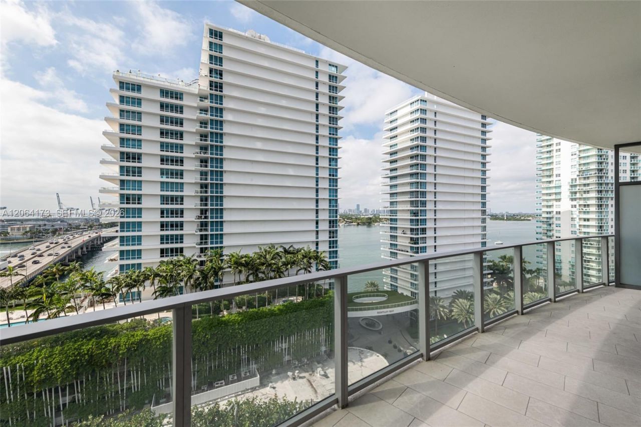 500 Alton Rd , Unit 1204, Miami Beach, FL 33139 Photo