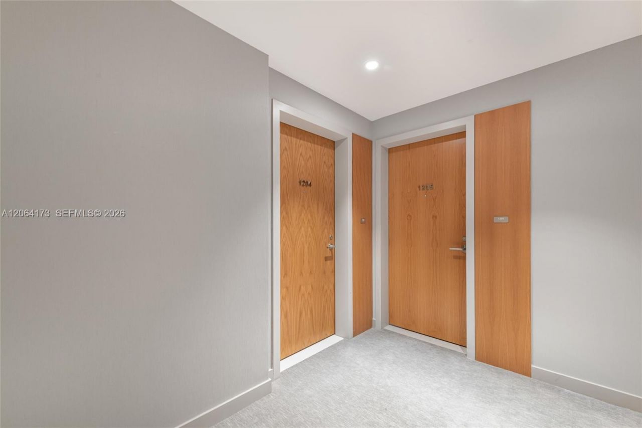 500 Alton Rd , Unit 1204, Miami Beach, FL 33139 Photo
