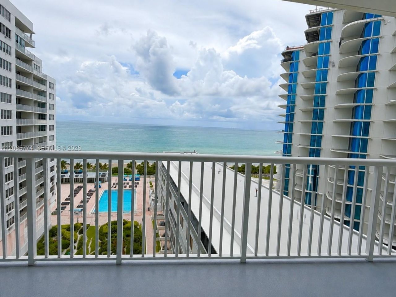 5401 Collins Ave, Unit 832, Miami Beach, FL 33140 Main Photo
