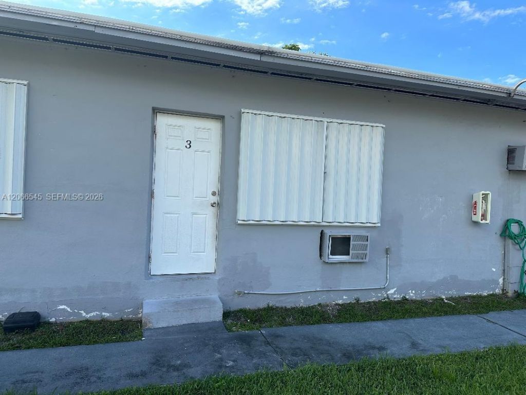 1293 NE 109th St , Unit 3, Miami, FL 33161 Photo