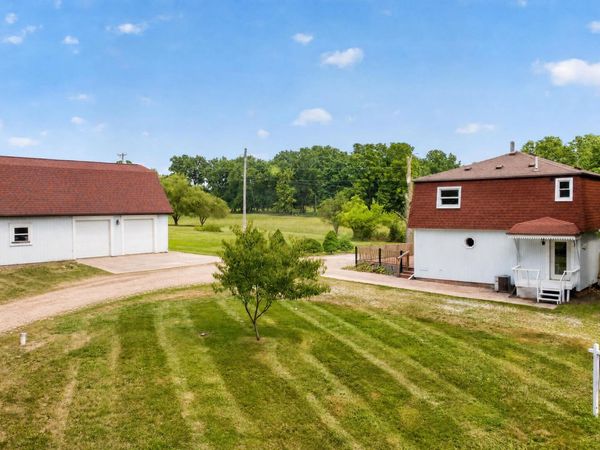 18600 Manitou Road, Addison, MI 49220