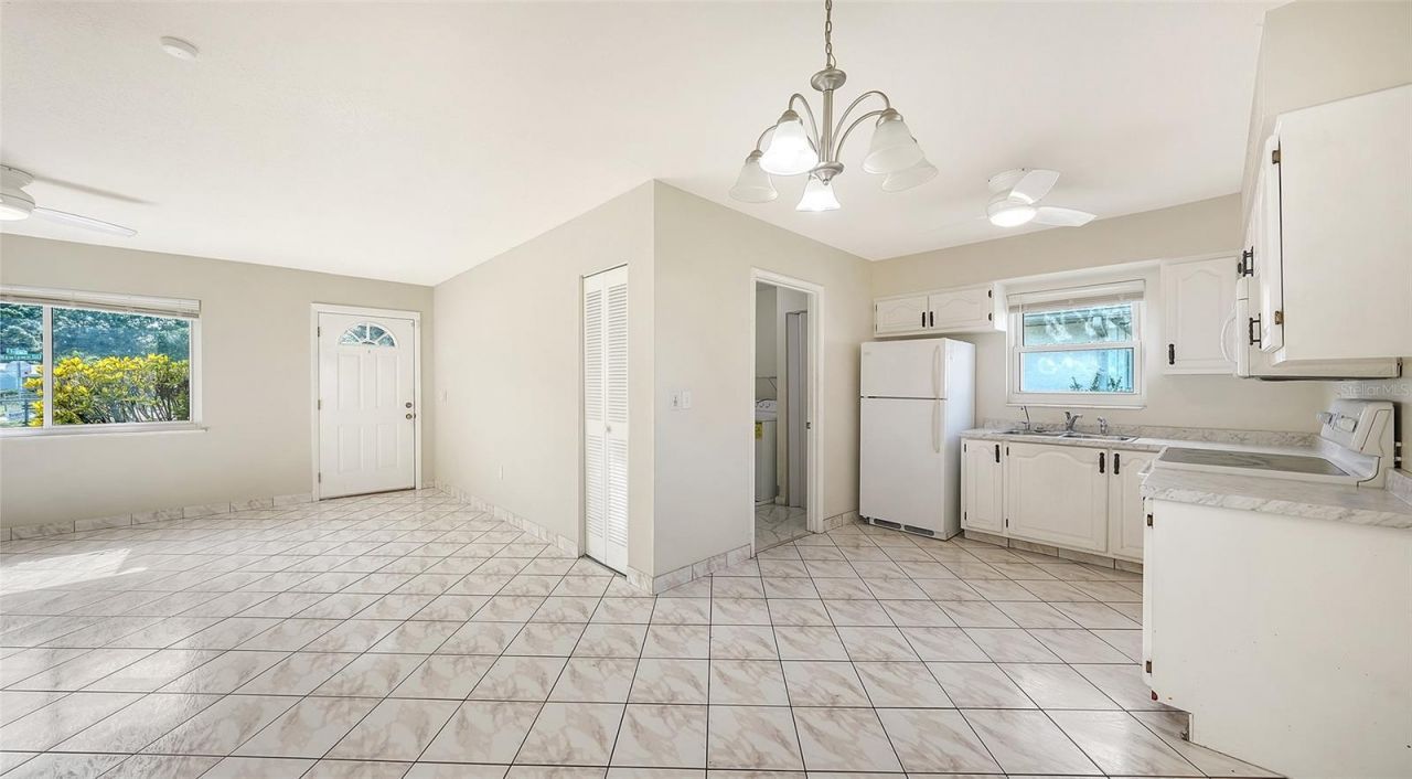 3307 Newtown Boulevard, Sarasota, FL 34234 Photo