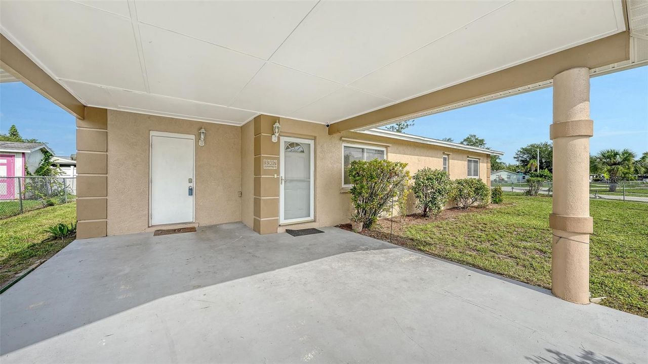 3307 Newtown Boulevard, Sarasota, FL 34234 Photo