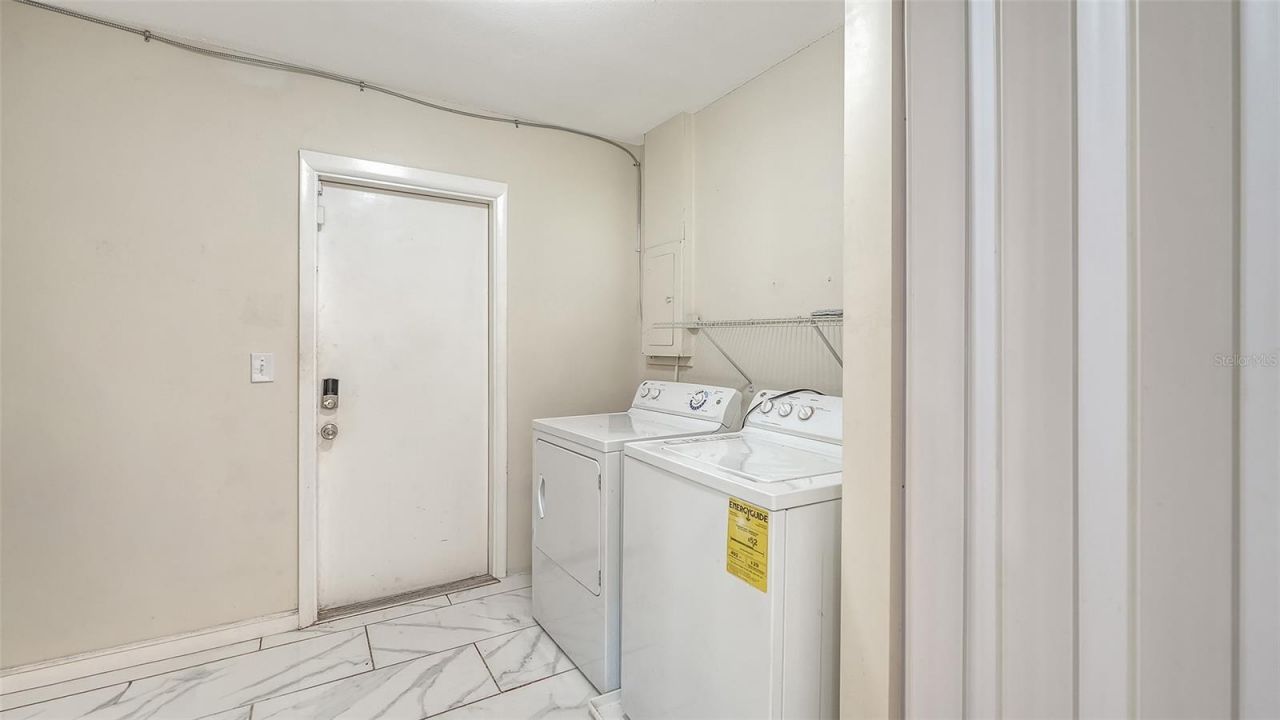 3307 Newtown Boulevard, Sarasota, FL 34234 Photo