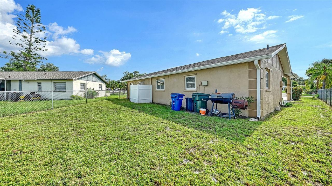 3307 Newtown Boulevard, Sarasota, FL 34234 Photo