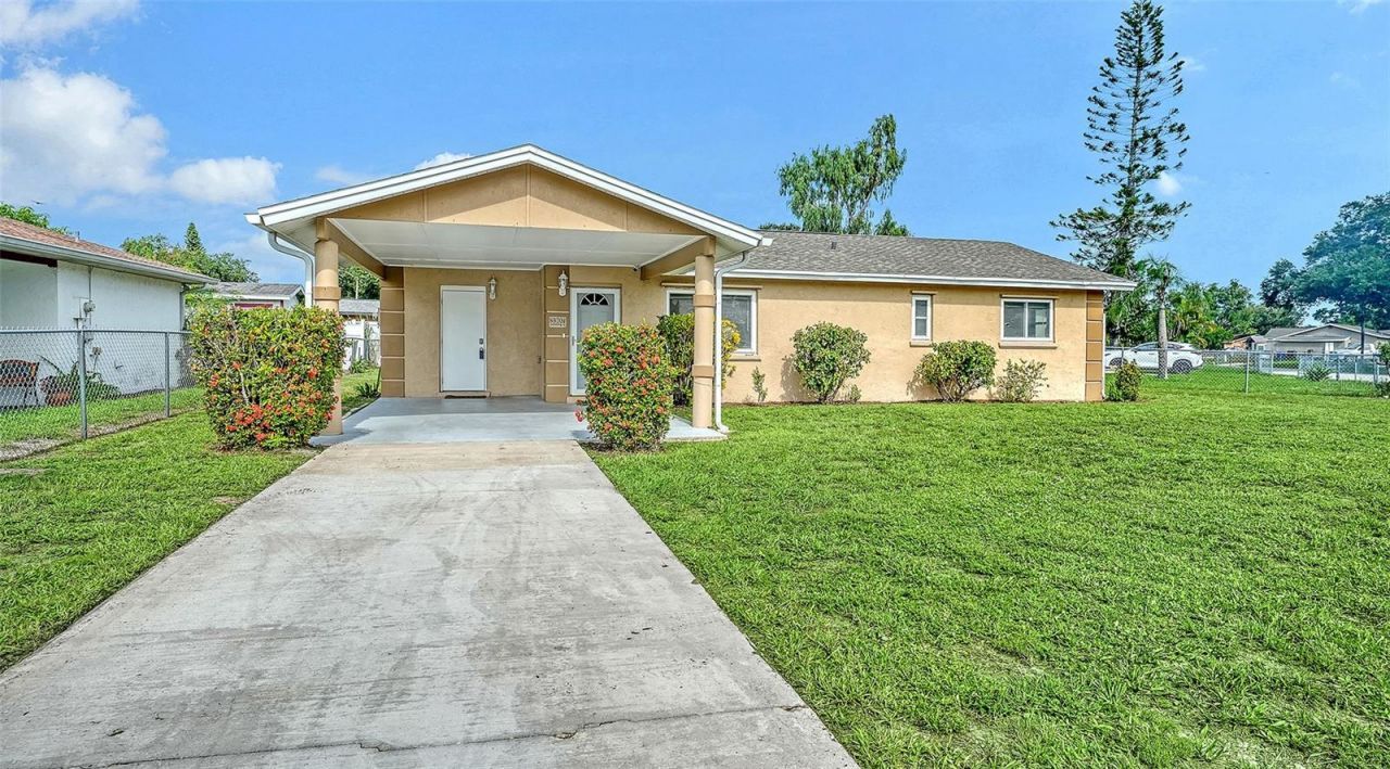 3307 Newtown Boulevard, Sarasota, FL 34234 Photo