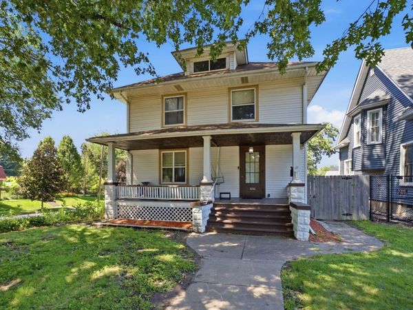1030 W 15th Street , Davenport, IA 52804