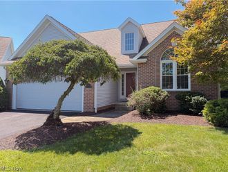 90 Lake Pointe Circle Canfield, OH 44406