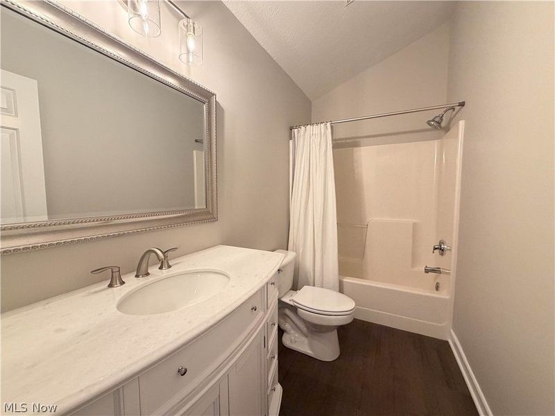 90 Lake Pointe Circle, Canfield, OH 44406 Photo 27