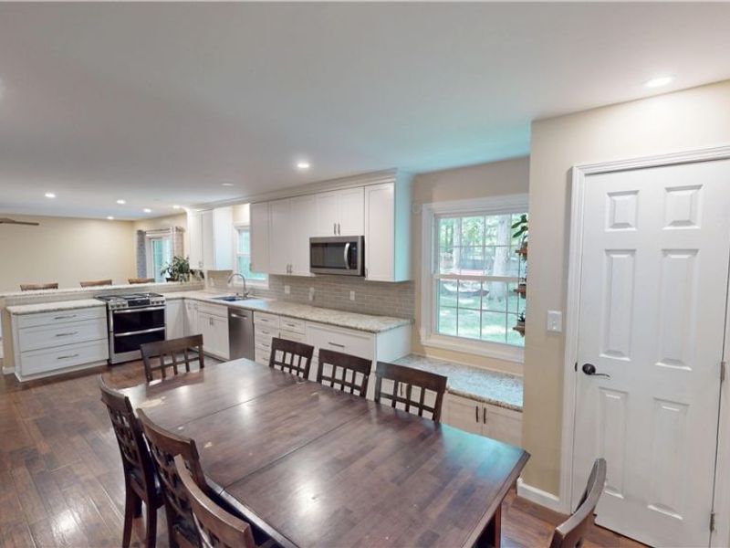 2082 Willowdale Drive, Stow, OH 44224 Photo 8