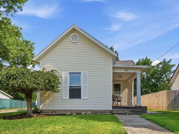 312 Glynwood Road, Wapakoneta, OH 45895